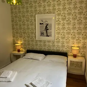 Maison D' Orange - Couette-café